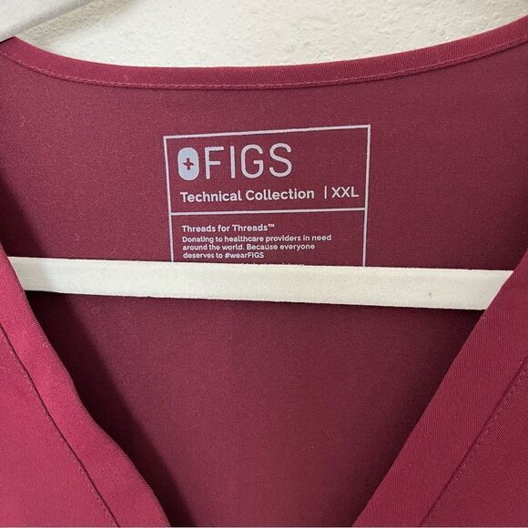 Figs Technical Collection Scrub Shirt - Picture 5 of 7